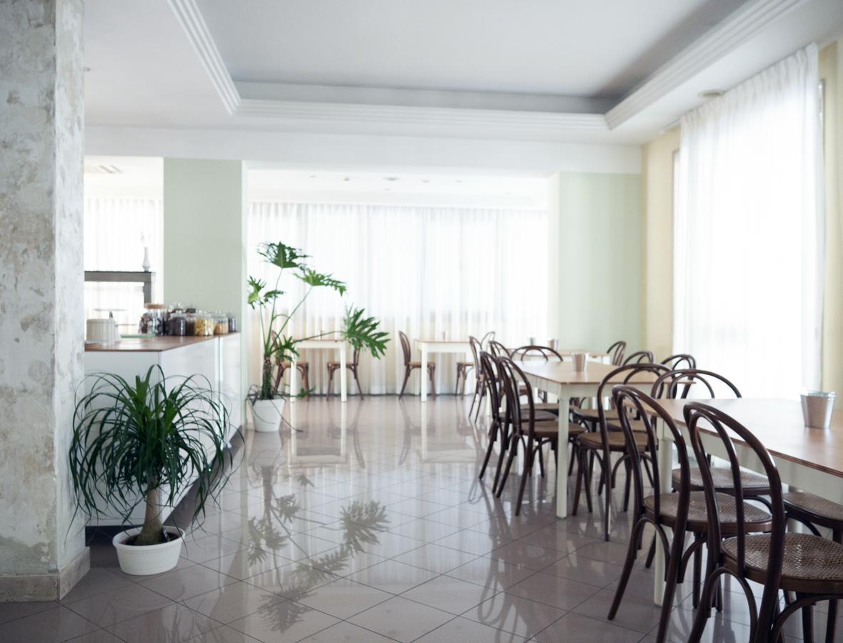 Hotel Montecarlo Rimini Exteriör bild